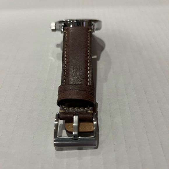 LIKE NEW!! Tommy Hilfiger
- Model: TH.142.25.1014 - Picture 3 of 7